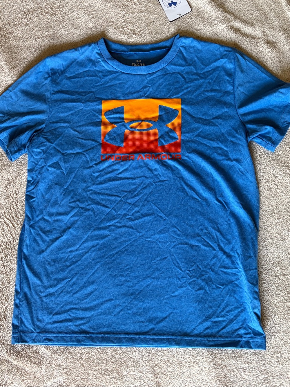Boys Under Armour t-shirt